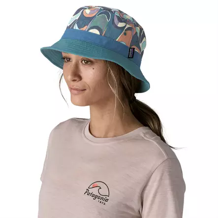Patagonia Wavefarer Bucket Hat Swallowtail Geo w Still Blue - Kauluspaidat ja flanellit - 196924785366 - 2